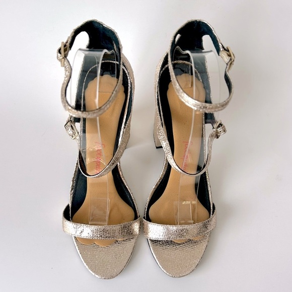 Steve Madden Parrson Metallic Gold Mary Jane Block Heel Pumps Sandals Size 8.5 - Picture 7 of 11